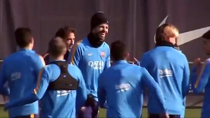 Barcelona players kicked Sandro.Munir,Samper