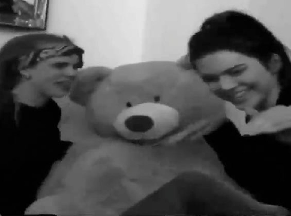 Vidéo : Découvrez, Kendall Jenner et Cara Delevingne en plein délire !