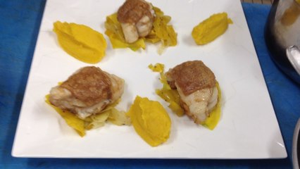 Lotte, croûte de cacahuète et purée de carotte jaune