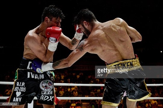 Ivan Cano vs Jorge Linares WBC Lightweight title (English Commentator) 10/10/2015