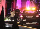 Exclu Vidéo : Selena Gomez menottée et arrêtée par la police à Hollywood !