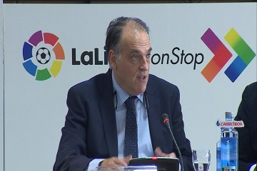 Télécharger la video: Tebas lamenta que el Real Madrid pueda quedarse fuera