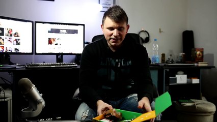 TRYING AMERICAN CANDY! :0