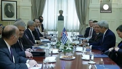 John Kerry in Grecia. 24 milioni per aiutare la crisi dei migranti