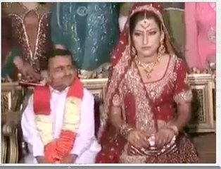 Arey Yeh Kaisa Pyar Hua ... bone ki shahdi