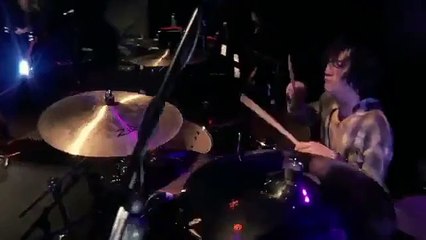 Song 10 LIVE IN LONDON - VAMPS