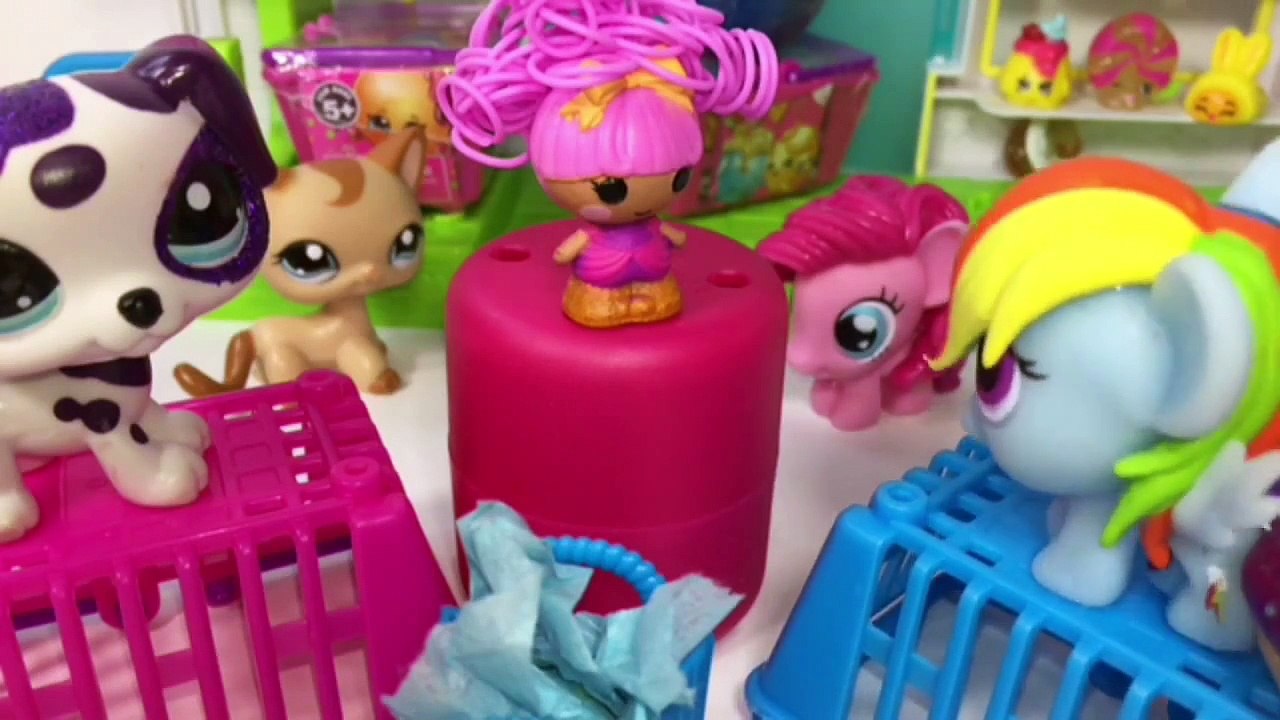 Shopkins Small Mart Challenge Part 3 LPS vs MLP Fashems Disney Frozen Olaf Lalaloopsy Stre
