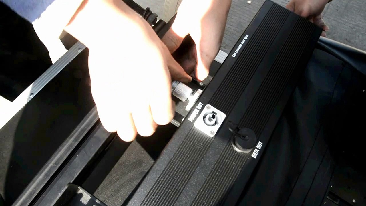 (skype: huasun607) Fast-lock soft led curtain vertical/horizontal joints flexible led screen