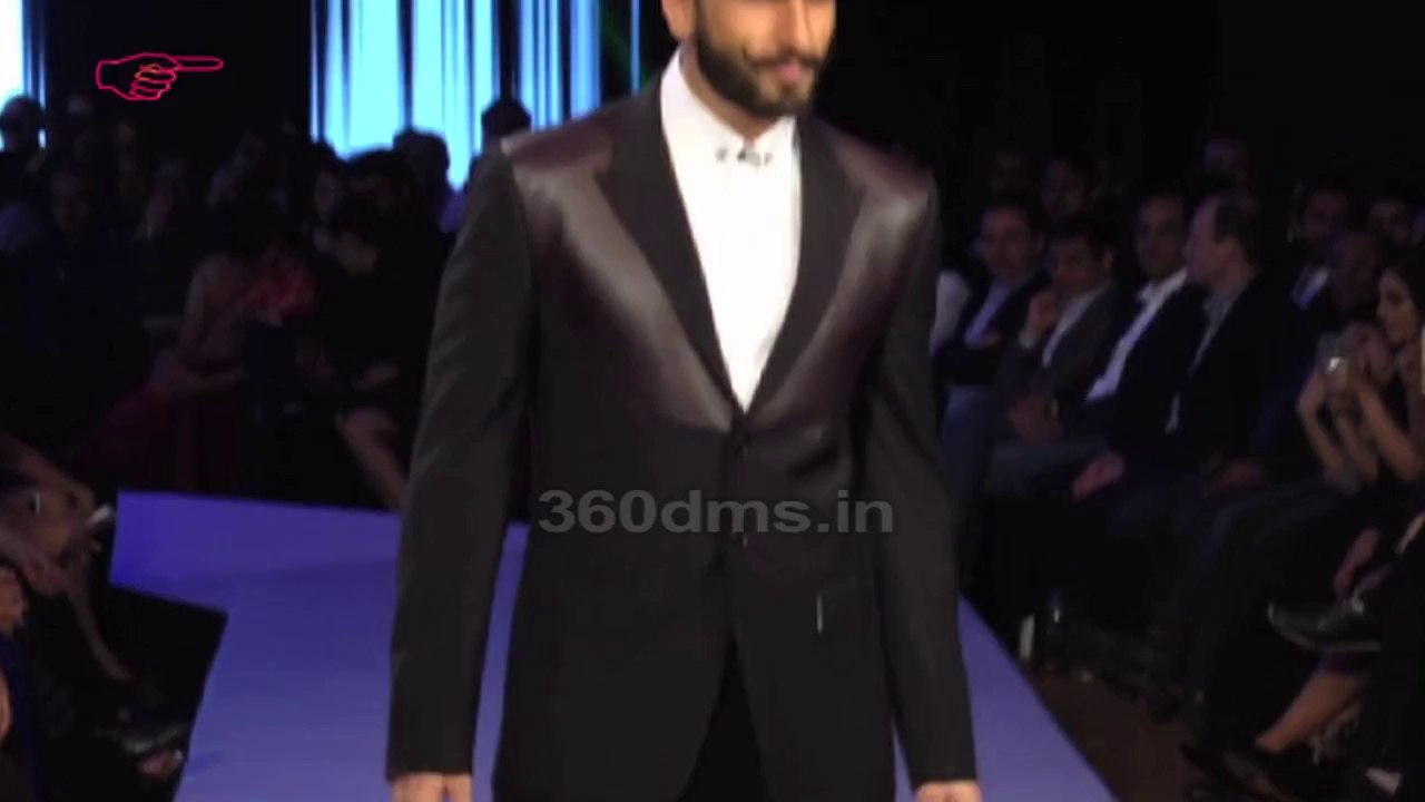 Funniest Ramp Walk Ever! Ranveer Singh In Witty Mood At Van Heusen GQ Fashion Nights