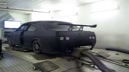 ВИДЕО СЕНСАЦИЯ! ВАЗ с мощным двигателем и с огнем с глушителя!!!