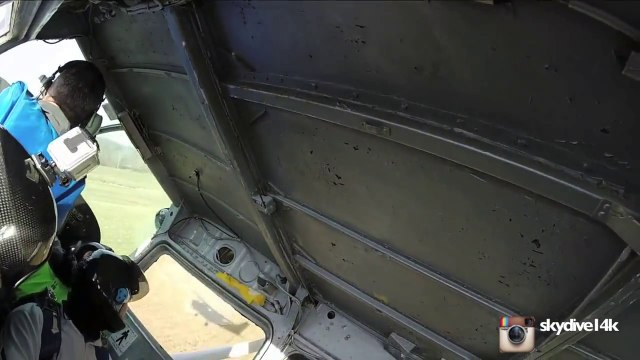 Crash d'un avion Cesna juste après son décollage. Impressionnant