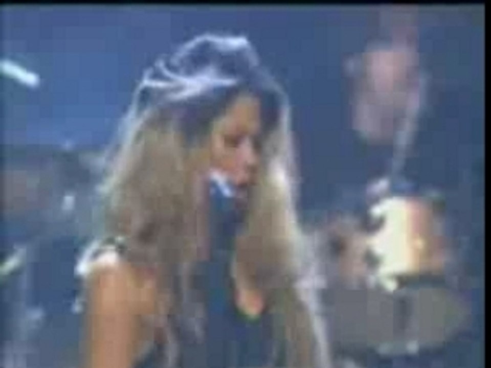 Shakira - Dude Looks Like a Lady - video Dailymotion