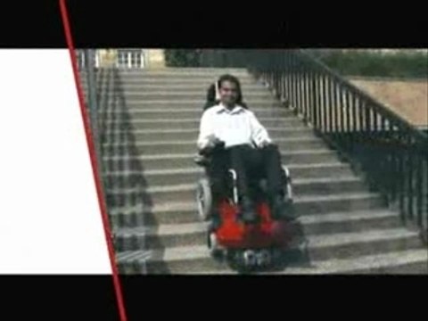 Le fauteuil roulant monte escalier