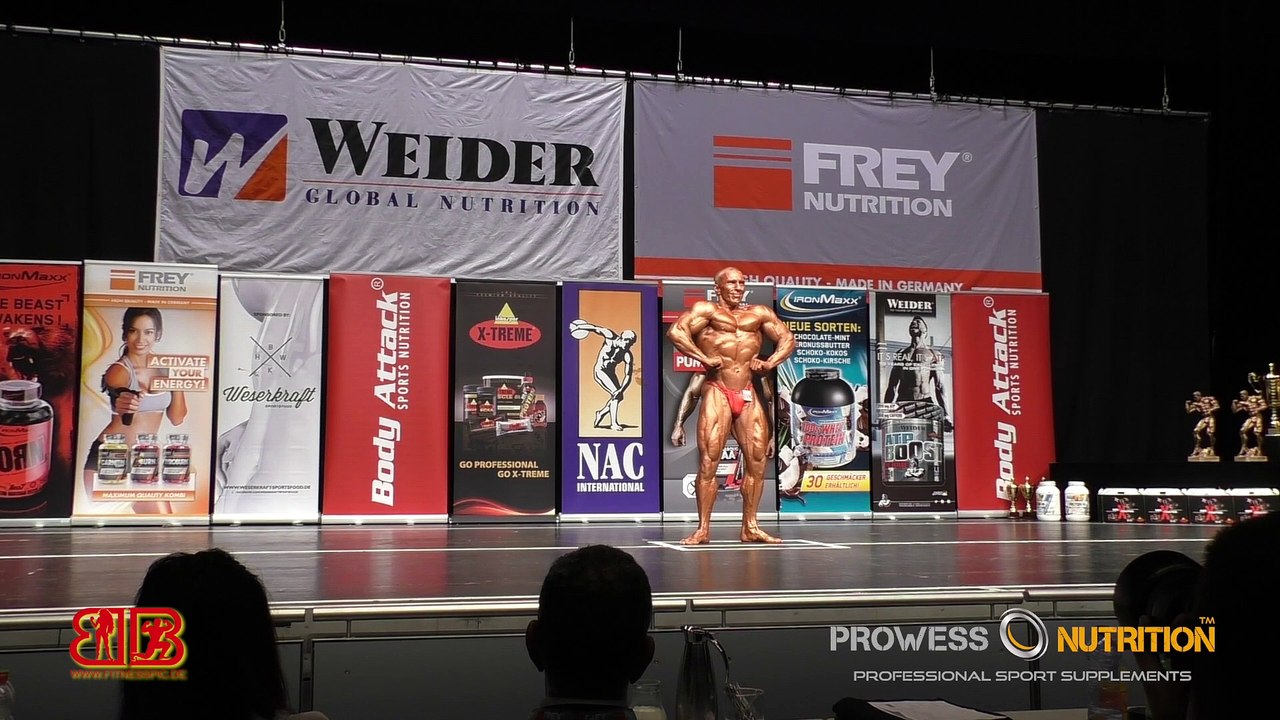 Universum 2015 - Claude Payon Body Over 50