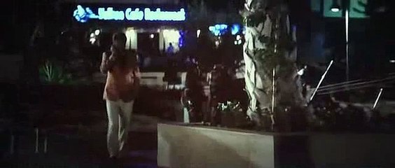 شادی پر سب کے سامنے لڑکے اور لڑکی کی شرمناک کسسنگ ویڈ یو