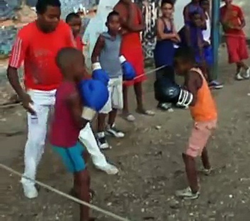 KID BOXING