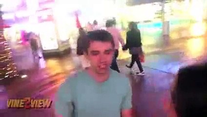 HOW TO KISS 100 GIRLS (Social Experiment) STRANGERS! 2015 - Vine2View