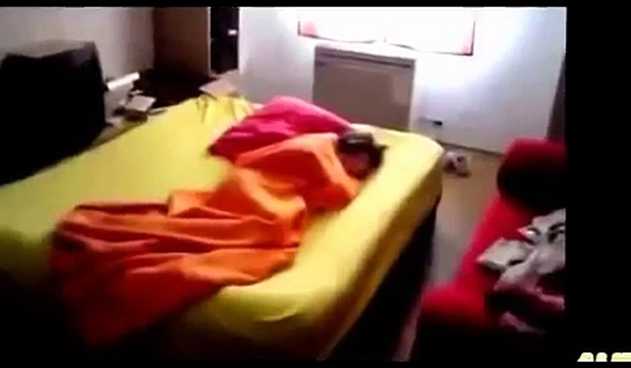 Piadas sobre as pessoas a dormir! Engraçados da coleção # 5