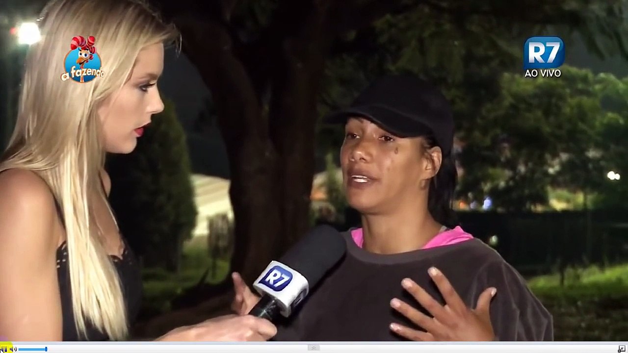 FAZENDA 0NLINE GIANNE ALBERTONI ENTREVISTA QUELYNAH APÓS ELIMINAÇÃO A FAZENDA 8 13/11/15