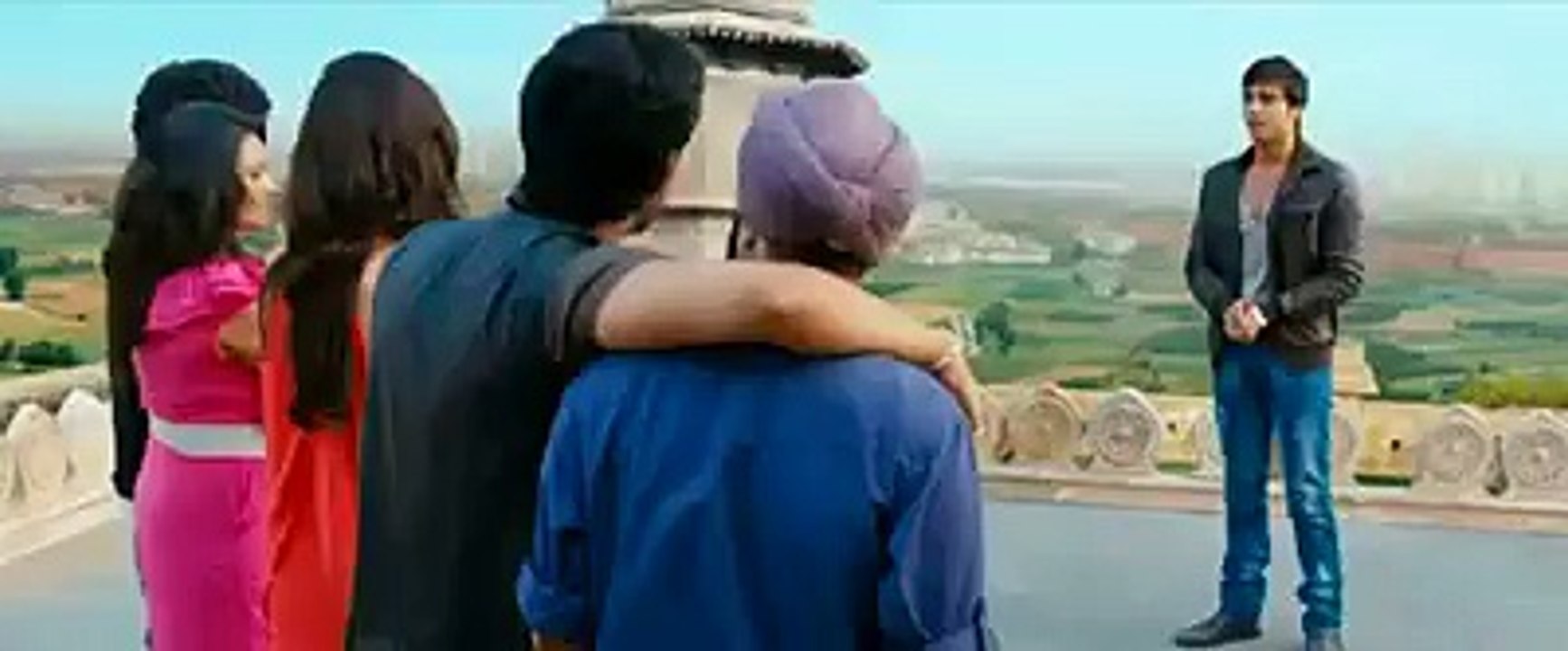 آج تک کسی لڑکے نے اپنی محبوبہ کو اتنا ذبردست پرپوز نہیں کیا ہو گا۔۔۔ آپ بھی دیکھیں