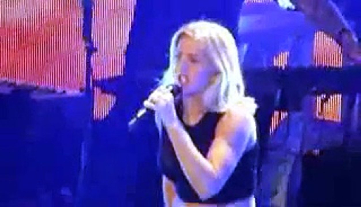 Ellie Goulding - Outside | Live at KIIS FM Jingle Ball 2015