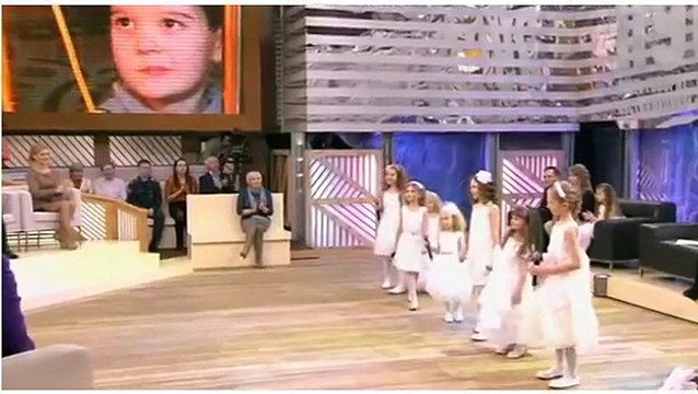 ЭТА ПЕСНЯ ПРО МАМУ СОБРАЛА РЕКОРДНОЕ КОЛИЧЕСТВО ПРОСМОТРОВ !!! До слез....... ЗАЛ ПЛАКАЛ.....