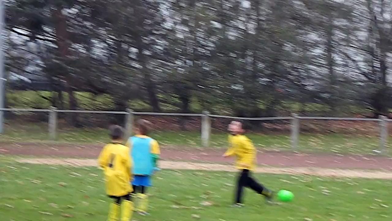 AS COURS U9  A MABLY LE 5/12/15
