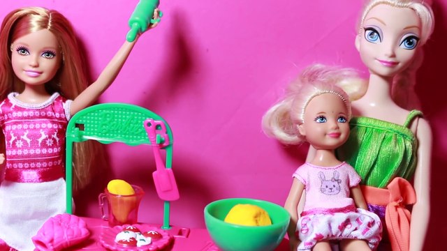 NEW Barbie CHRISTMAS Cookies Playset 2015 Barbie Sisters Baking Set Disney Frozen Elsa