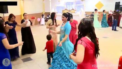 Beautiful Pashto tapay with girls Dance HD