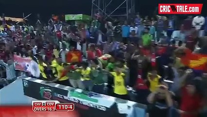 Mohammad Aamir 2 Wickets in one Over in BPL Match 2015 -> Must Watch