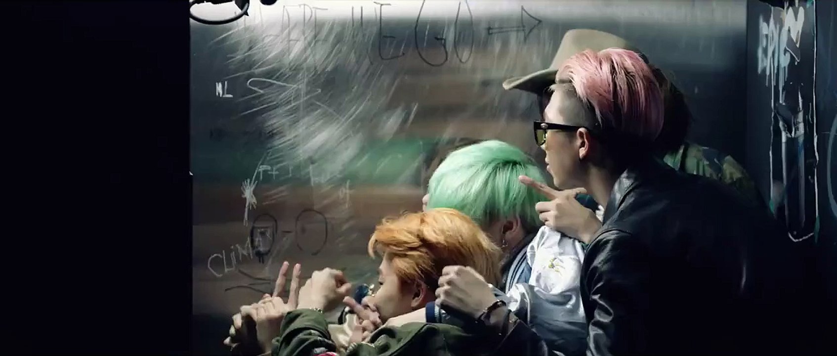 BTS - 'RUN' MV