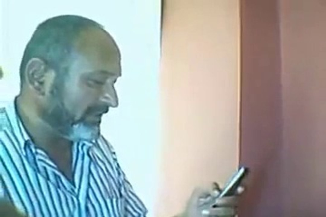 Kurnaz Trakyalı Kocanın Esine Yaptigi Saka SesliYouTube.Com SesliSeckin.Com