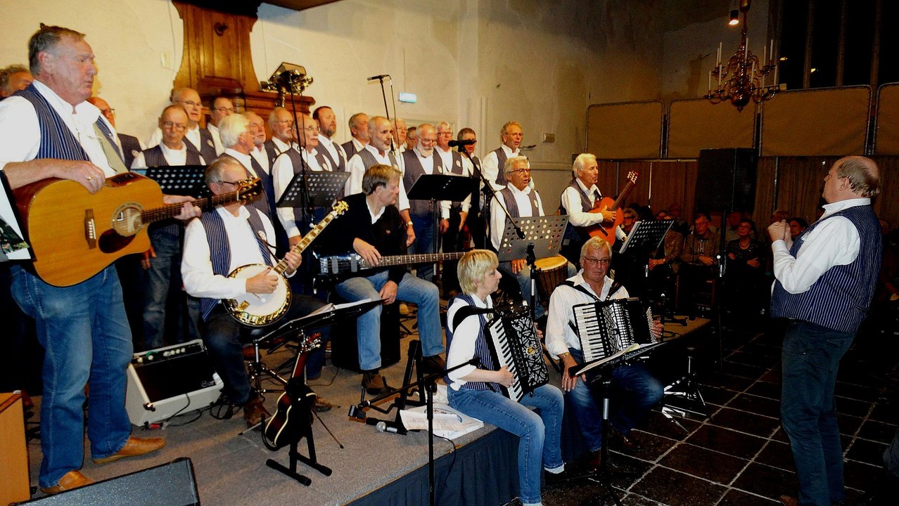 Helius Shanty Zangers - 35 jarig jubileumconcert 1 / Hellevoetsluis 2015
