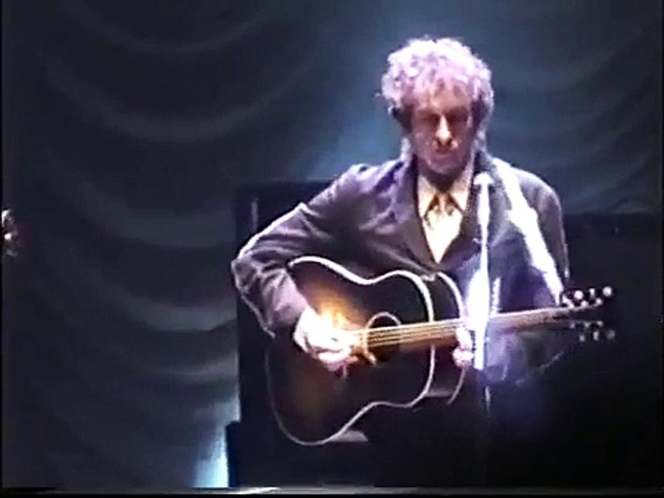 Bob Dylan in Portsmouth 2000 - MaMa you been on my mind and Visions of Johanna -