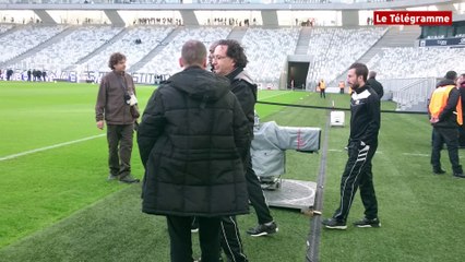 Football. Bordeaux - Guingamp : l'entrée sur la pelouse girondine