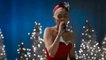 Miley Cyrus surprend la planète en interprétant une chanson de Noël, wow!