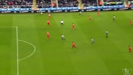 اهداف فوز نيوكاسل علي ليفربول في الاسبوع ال١٥ للدوري الانجليزي