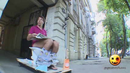 Crazy TV Pranks Gotta Go, On The Go (HD)