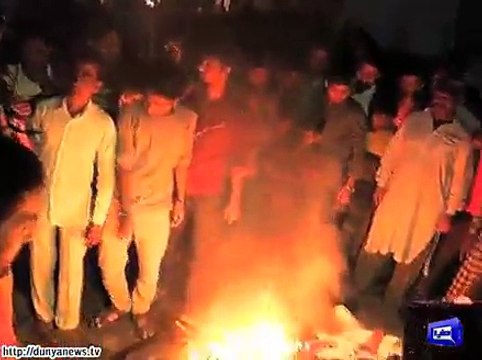 3 hurt after armed clash between political parties' workers.