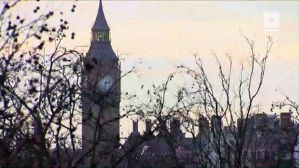 UK police probe 'terrorist' knife attack at London station