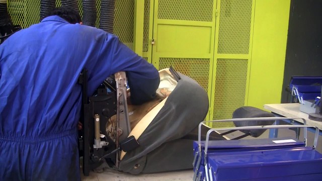 Une minute en carosserie Lycée des Métiers Jules Raimu Nîmes