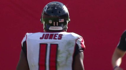 Falcons Matt Ryan connects with Julio Jones for 25 yards