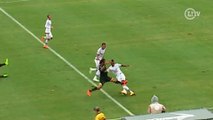 Carlos Alberto dá entrada desleal em jogador do Fluminense