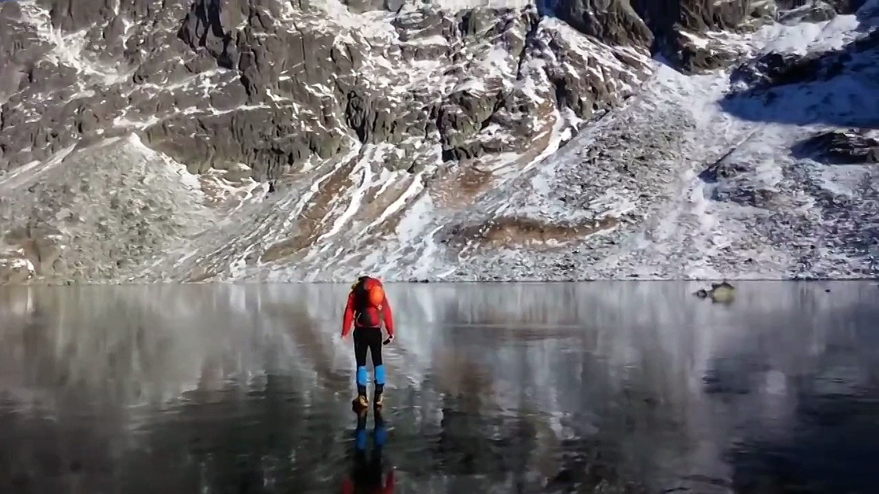 Самый прозрачный в мире лед!!!! Вот это зрелище!