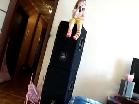 Вот так нужно петь в два года