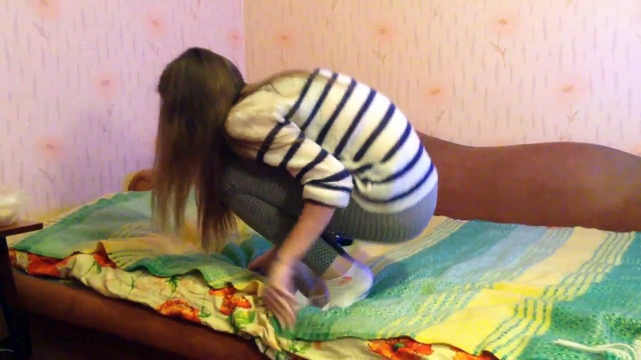 Если бы девушка вела себя, как кошка!