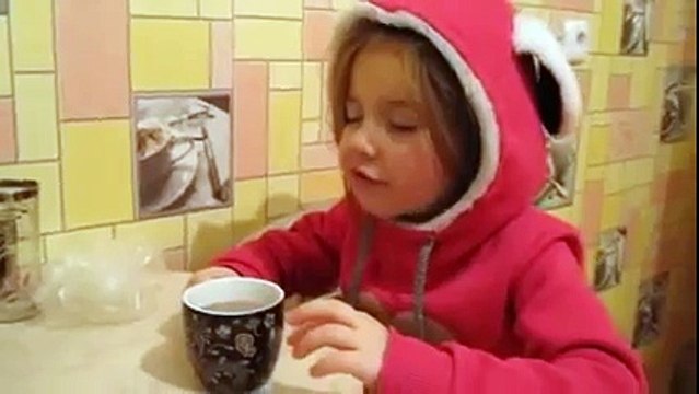 Утром в садик, бедный ребенок, прикол!