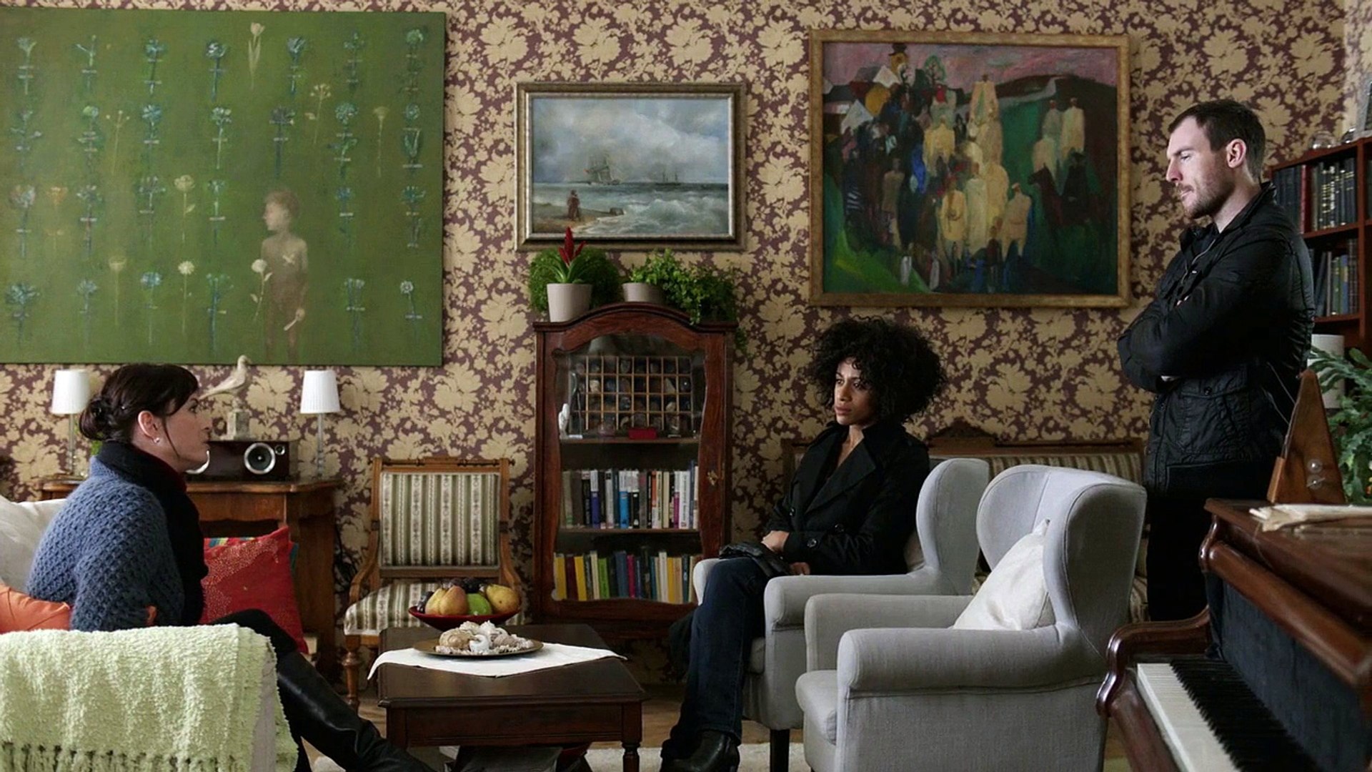 Crossing Lines S2 E7 The Velvet Glove Video Dailymotion