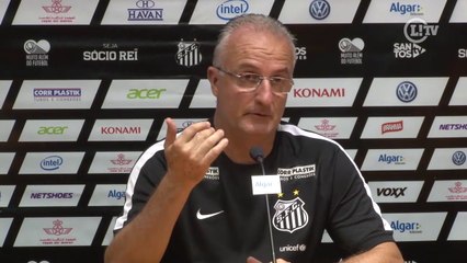 Video herunterladen: Dorival faz apelo para diretoria do Santos: 'Mantenham essa base para 2016'