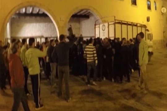 Antitaurinos impiden el toro embolao de Olocau del Rey